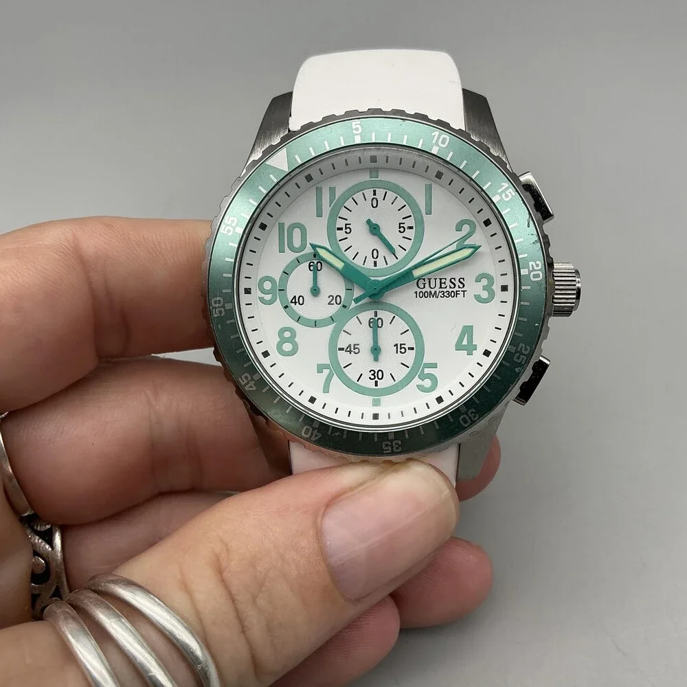 Guess Mens Watch 44mm White Green Dial White Silicone Chronograph New Battery
